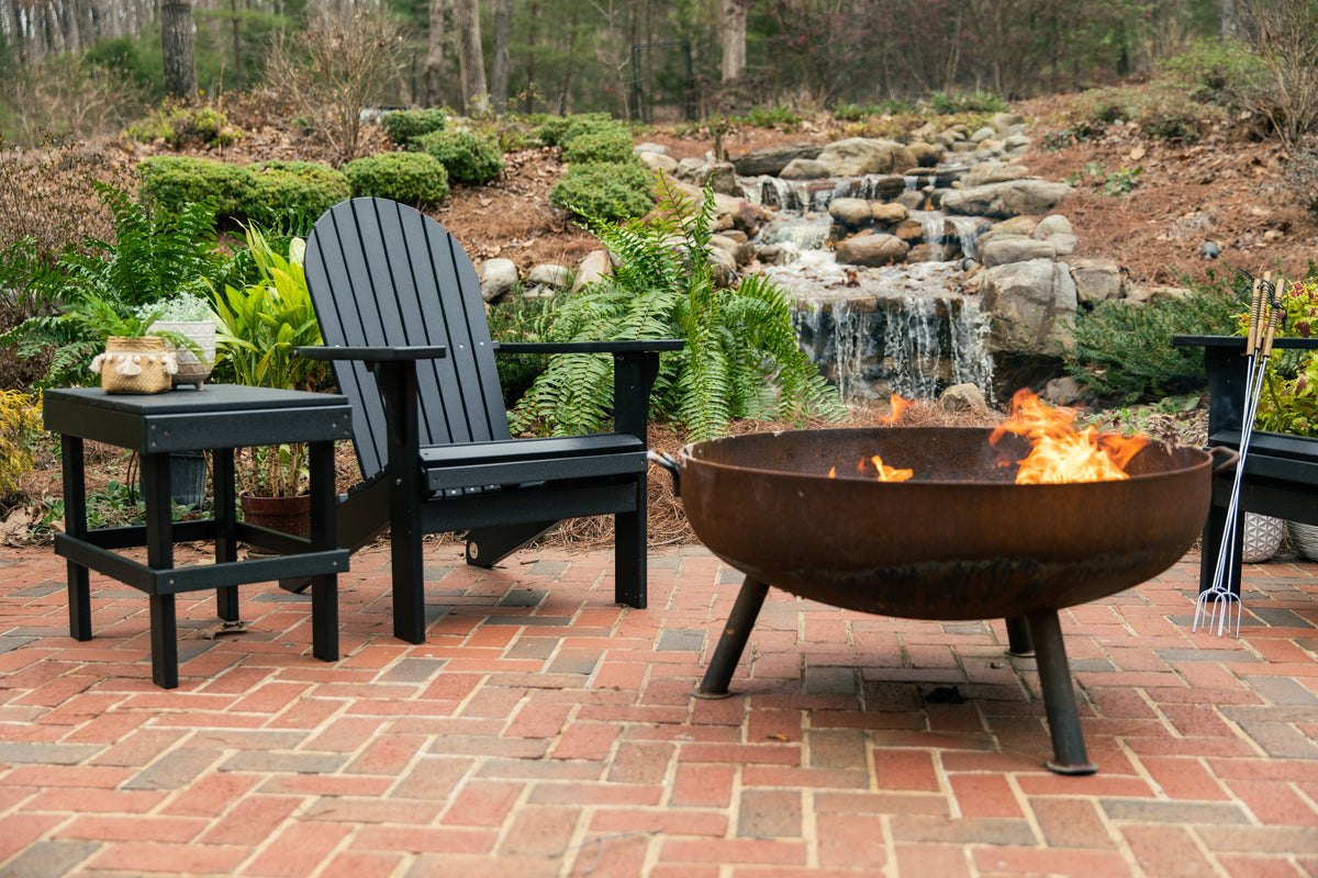 What Size Fire Pit Do I Need? A Backyard Fire Pit Size Guide