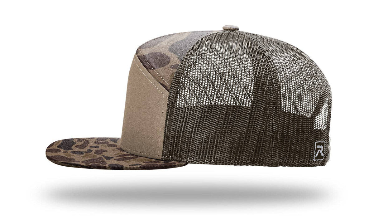 Richardson 168P Printed 7 Panel Trucker Hat: Realtree Advantage/Khaki