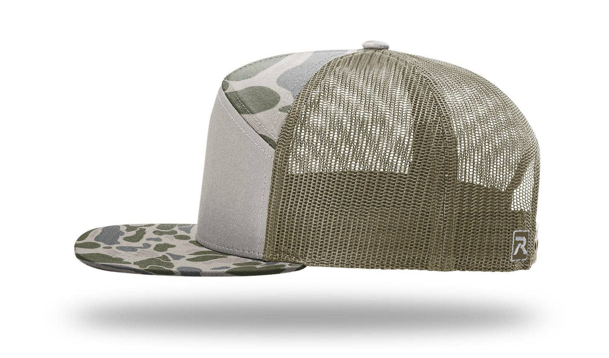Richardson 168P Printed 7 Panel Trucker Hat: Realtree Advantage/Khaki