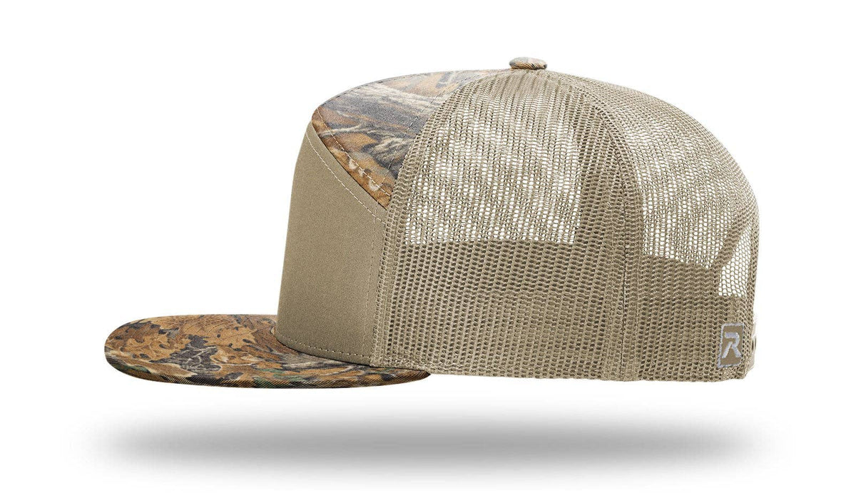 Richardson 168P Printed 7 Panel Trucker Hat: Realtree Advantage/Khaki