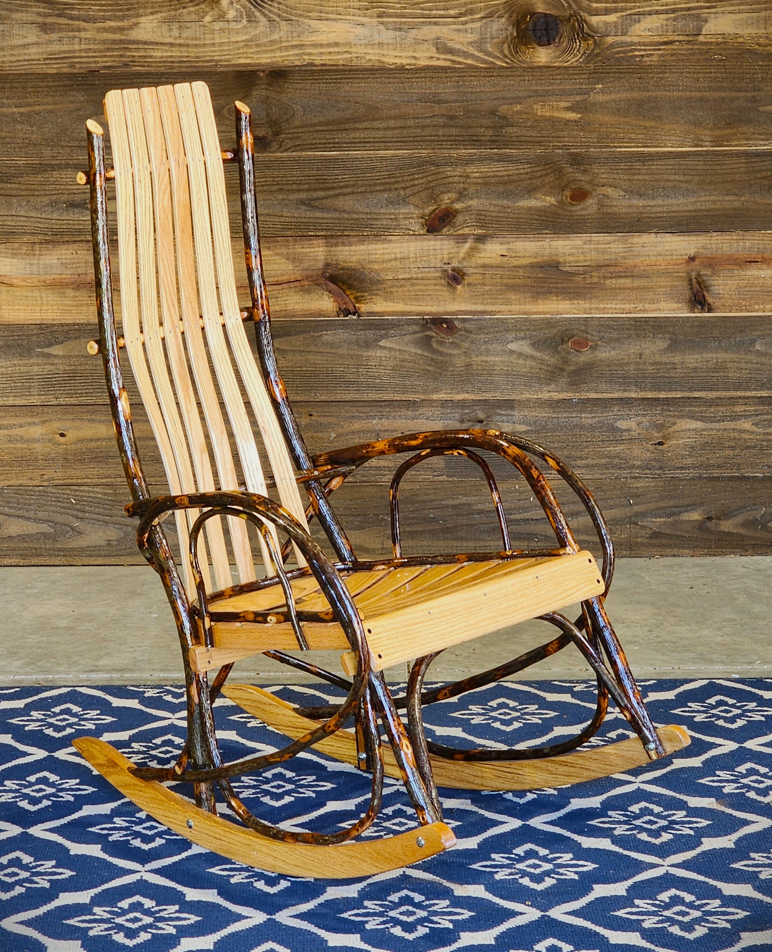Homestead Hickory Bend Single Rocker – Evergreen Patio